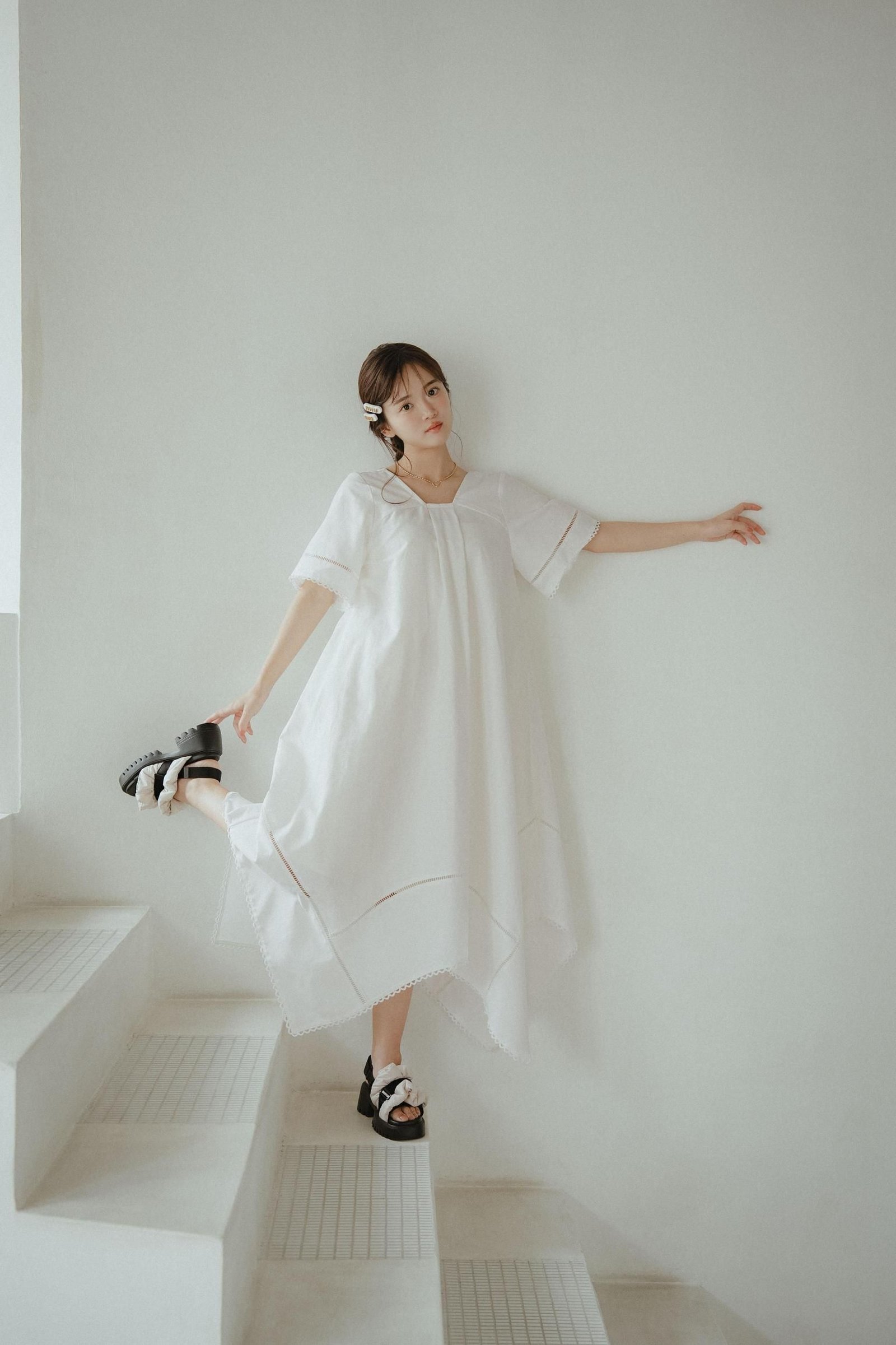 レーストリムワンピース（WHITE） - PINUE