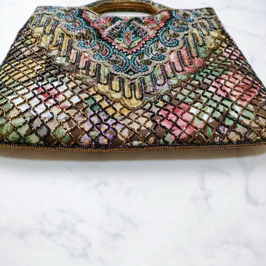 美品】Lumy ルミー はしもと ビーズ バッグ クラッチ 皇室御用達