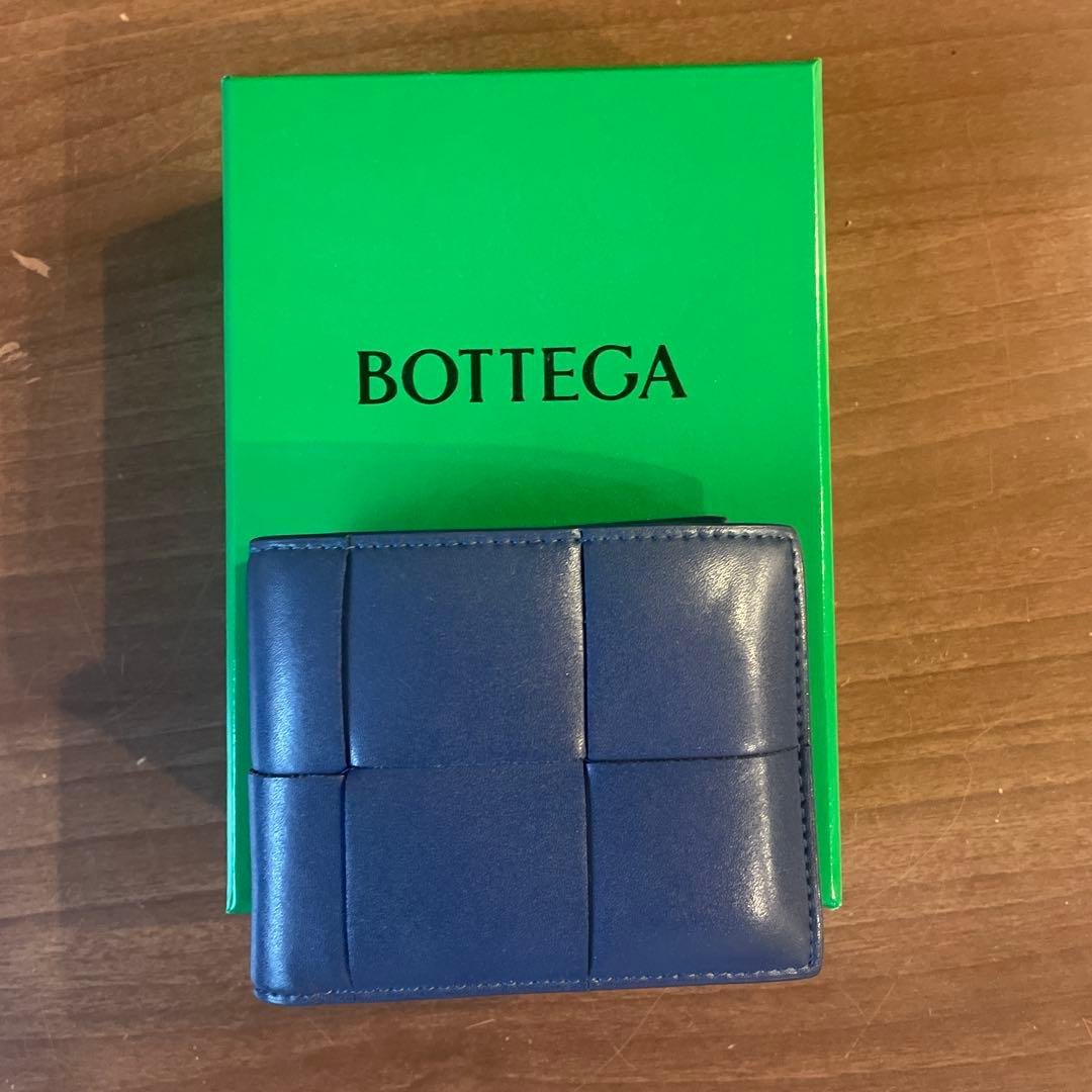 Bottega Veneta ネイビー 二つ折り財布 名入れ】ボッテガ 財布 二つ折り ボッテガヴェネタ 二つ折り財布