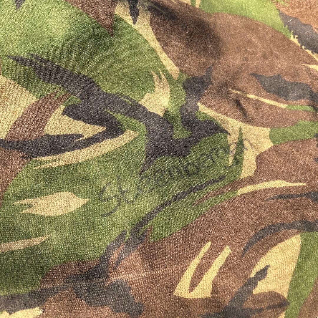 オランダ軍 ダッチアーミーテント【破損あります】 オランダ軍 ダッチアーミーテントはパップテント好きは要必見